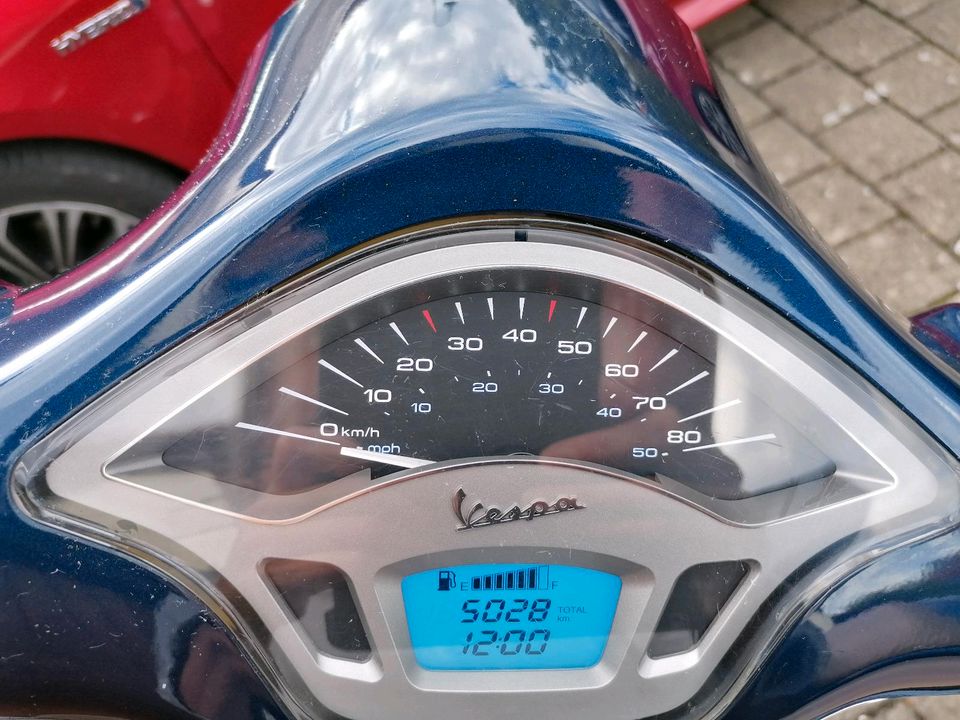 Vespa Primavera, 50 ccm, 2T, 1. Hand in Konstanz