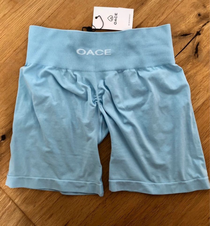 Oace shorts NEU mit Etikett Gr. M in Goslar