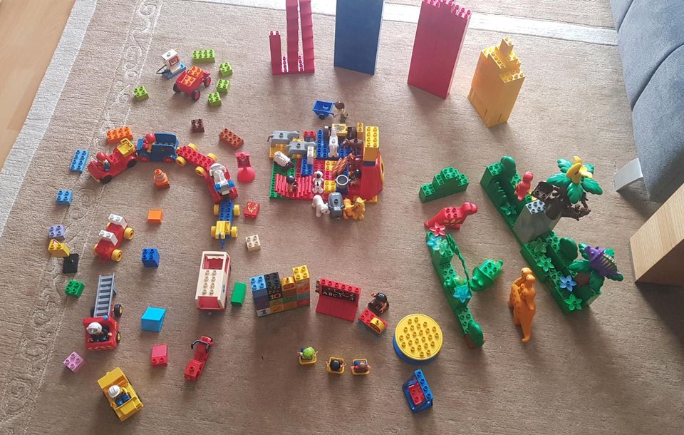 Lego Duplo Steine u. Figuren,  über 450 Teile in Hennef (Sieg)