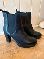 Damen Stiefeletten  in Gr. 38 Niedersachsen - Bad Zwischenahn Vorschau