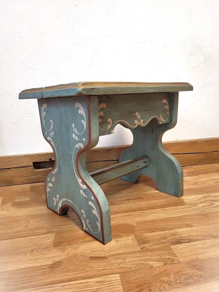 Voglauer 1700 blau altblau Schemel Hocker Holz Stuhl klein Deko in Fulda