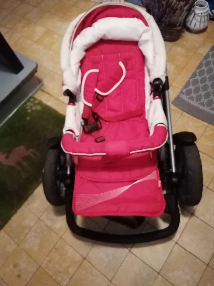 Kinderwagen Himbeer-Farbe in Dortmund