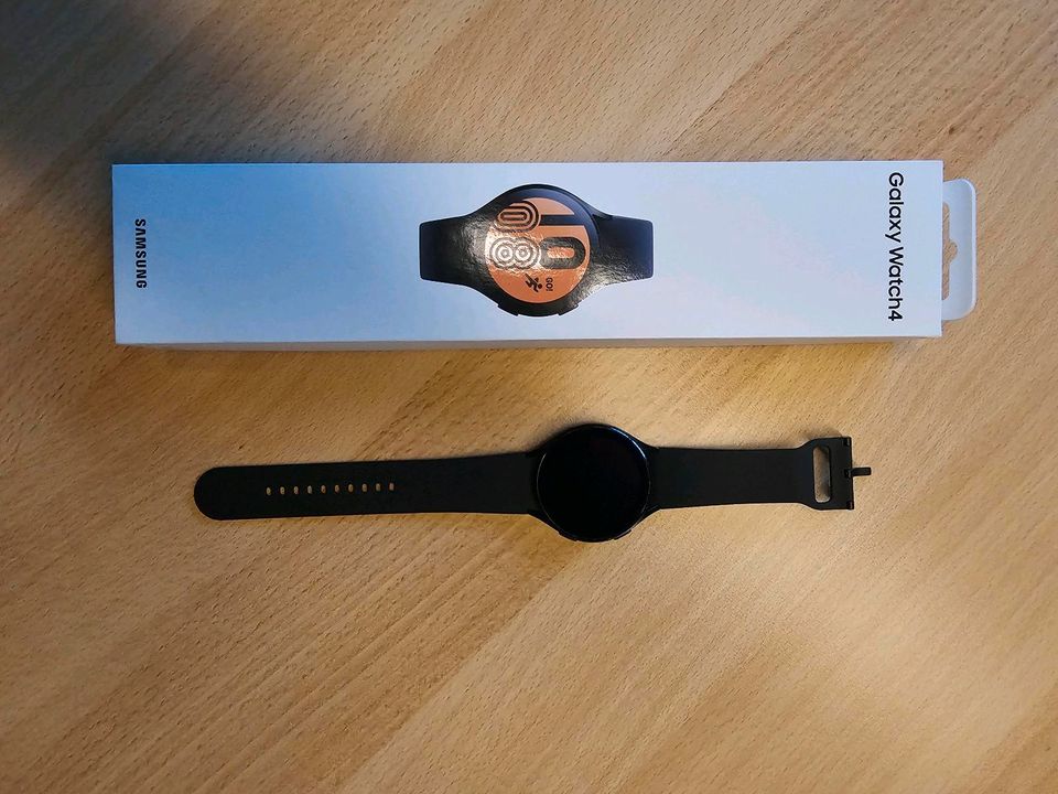 Galaxy Watch 4 44mm in Heddesheim