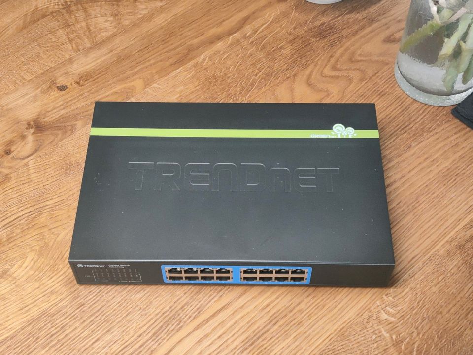 16 Port Gigabit Switch Trendnet TEG-S16Dg GreenLine in Kassel