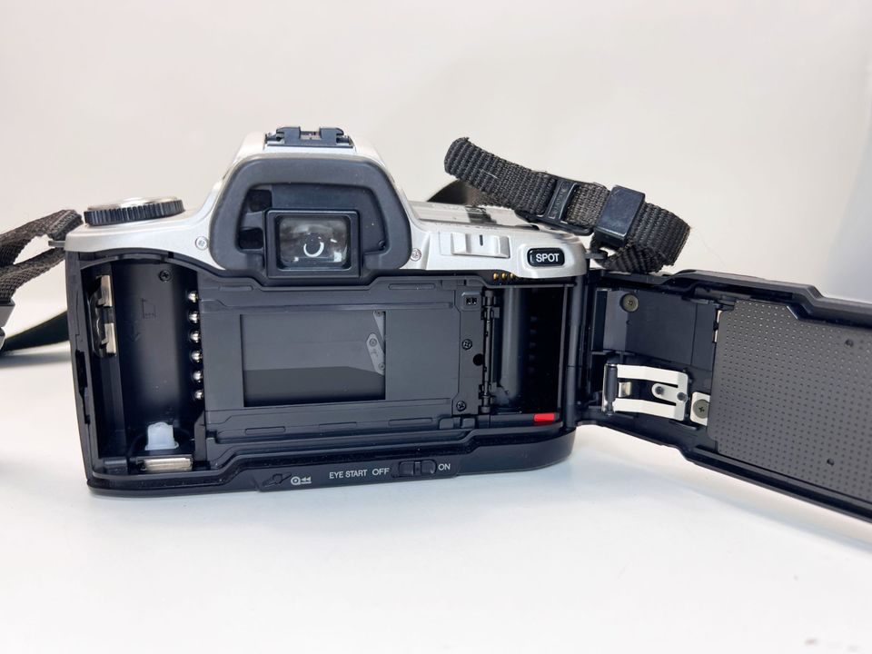 Minolta 505 Si super Analog Kamera Camera mit Objektiv 28-80mm f/ in Berlin