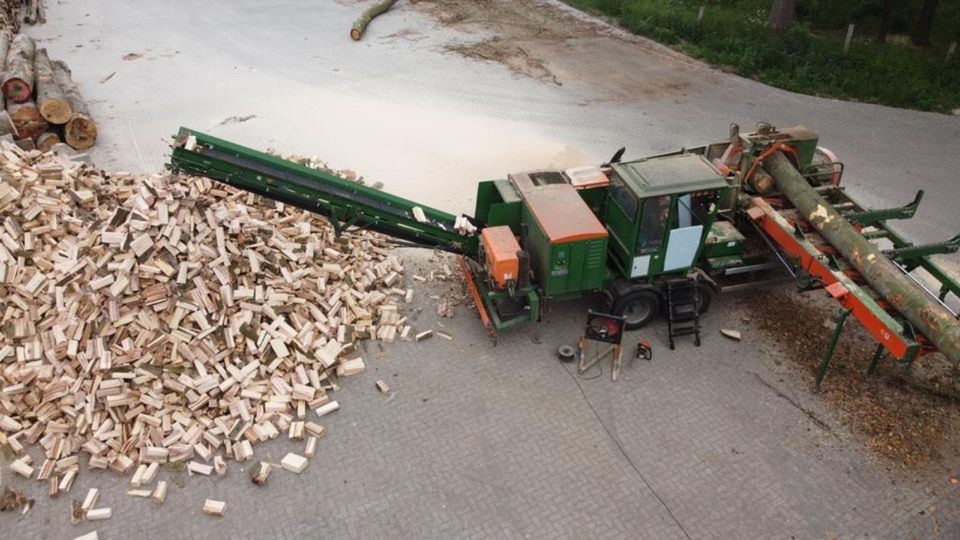 Biete Trockenes Buchenholz Kaminholz, Brennholz und Feuerholz in Dinklage