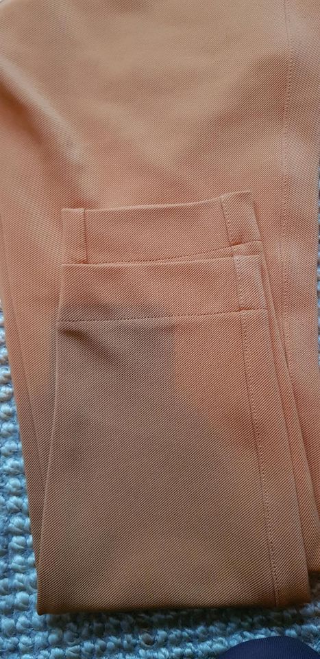 Sportlich schicke Hose von Street one herbstliches orange in Rehlingen