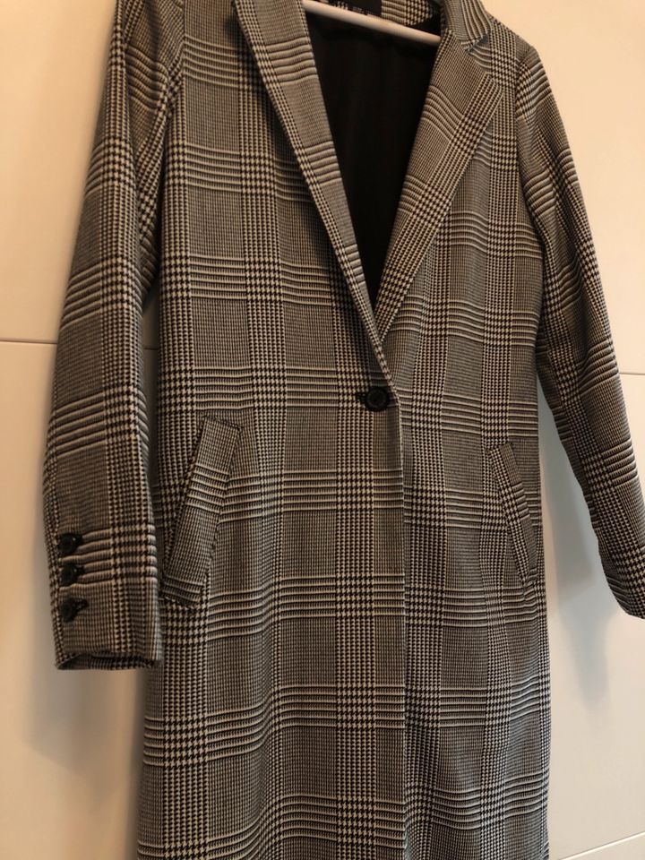 Frühlingsmantel, Übergangsjacke, Mantel dünn Xs 34, Viva Couture in Viernheim