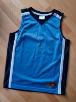 Sportshirt Gr. 152 Achselshirt T-Shirt Shirt ohne Arm Nordrhein-Westfalen - Hilchenbach Vorschau