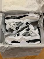Jordan 4 Retro Military Black 44.5 Hessen - Eschborn Vorschau