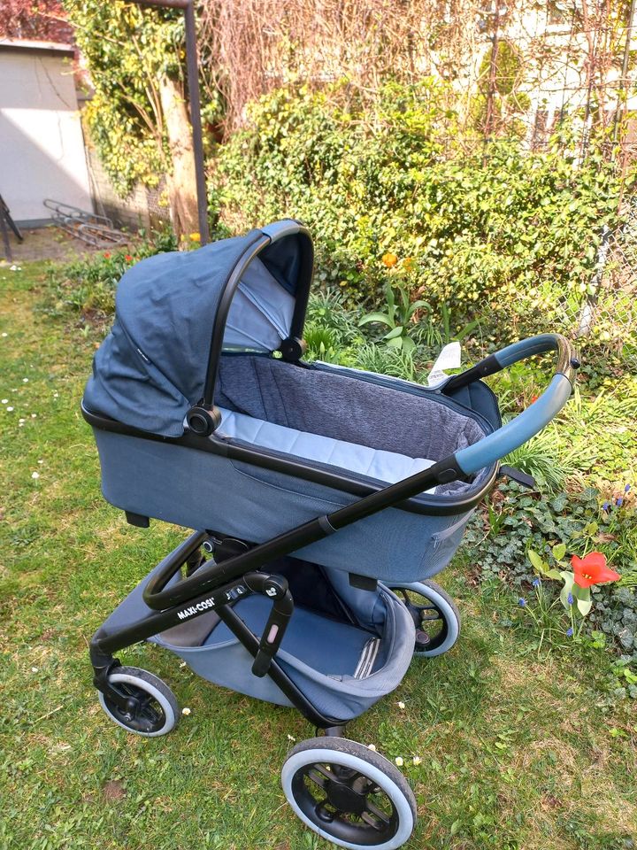 Maxi Cosi Lila XP / Oria XXL in Poing