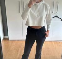 Hoodie von Weekday Kapuzenpullover gr. S Crop bauchfrei Wandsbek - Hamburg Bergstedt Vorschau