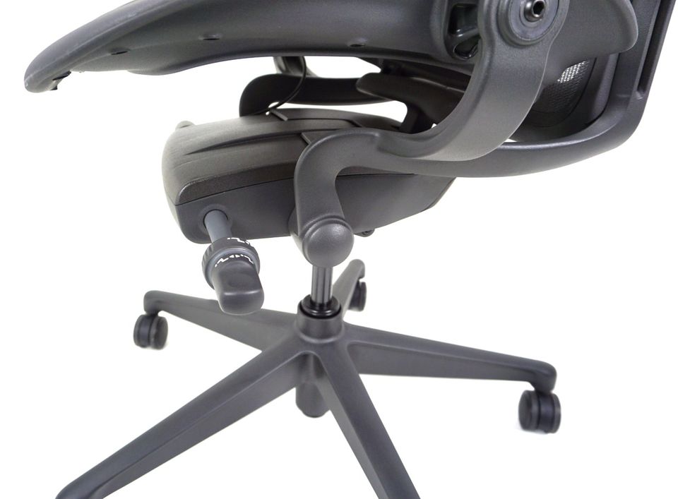 Herman Miller Aeron Bürostul  Remastered Dual Posture Fit | NEU in Mehringen