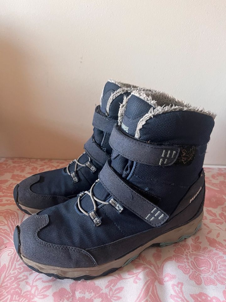 Tolle Meindl Winterstiefel Gr 39 in Dresden