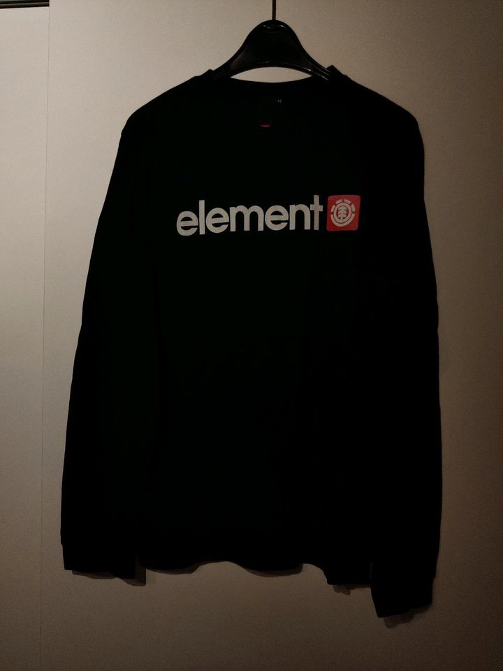 Element Pullover Gr. 153/164 in Viechtach