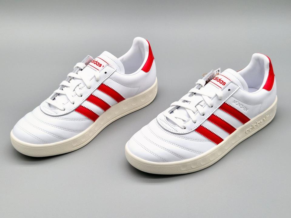 adidas München MIG Sneaker * Gr. 42 2/3 * FC Bayern * NEU HQ7028 in Kissing