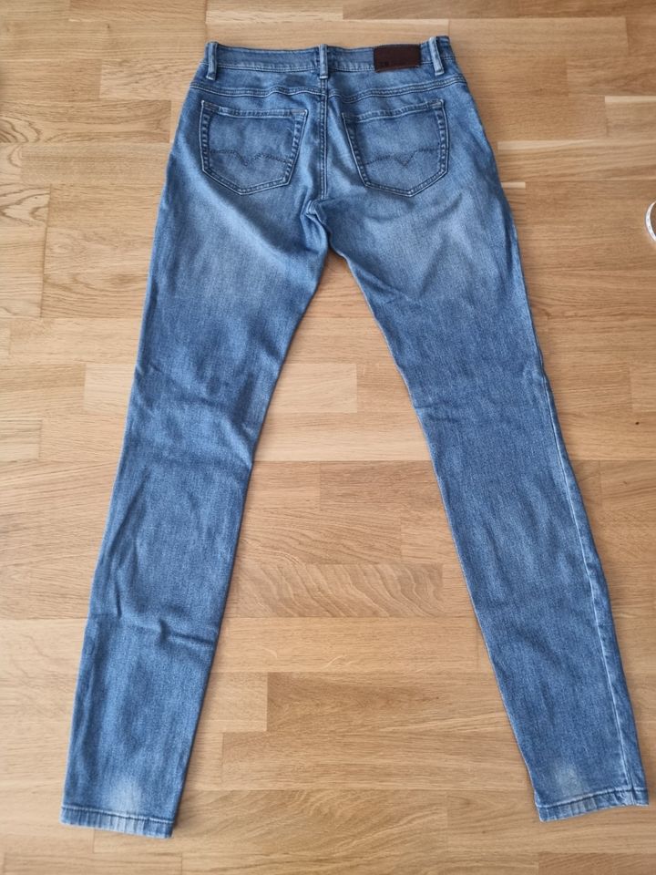 BOSS Orange Jeans Damen 28/34 Hose Slim Skinny Denim Hüftjeans Je in Frankfurt am Main