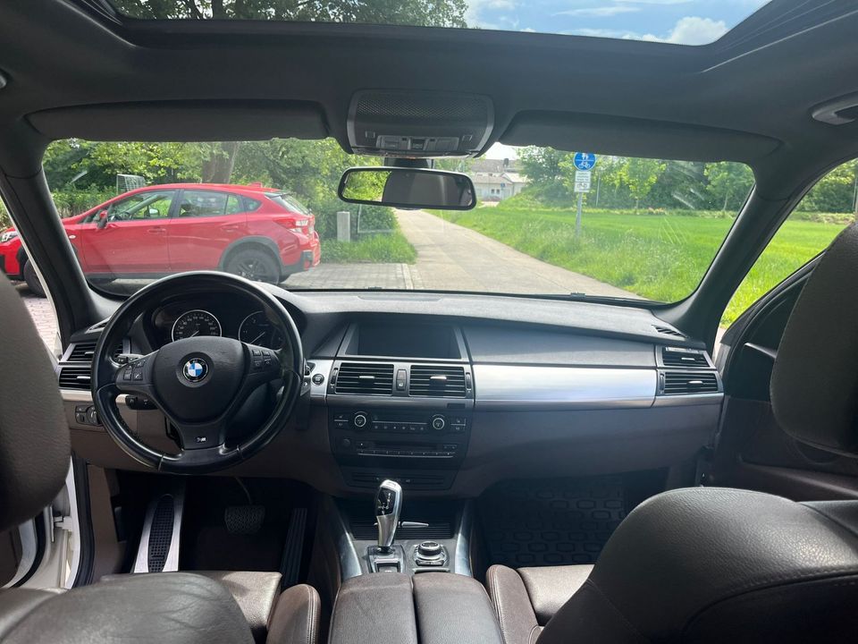 BMW X5 E70 xDrive40d in Dingolfing