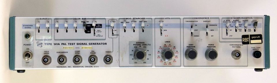 Farbgenerator, PAL; Hersteller: Tektronix; Typ: 141A 320478-20 in Weilrod 