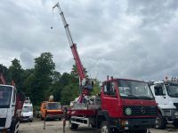 Mercedes-Benz 814 Dachdeckerkran Böcker AK 32/1200*Arbeitskorb Nordrhein-Westfalen - Neuss Vorschau