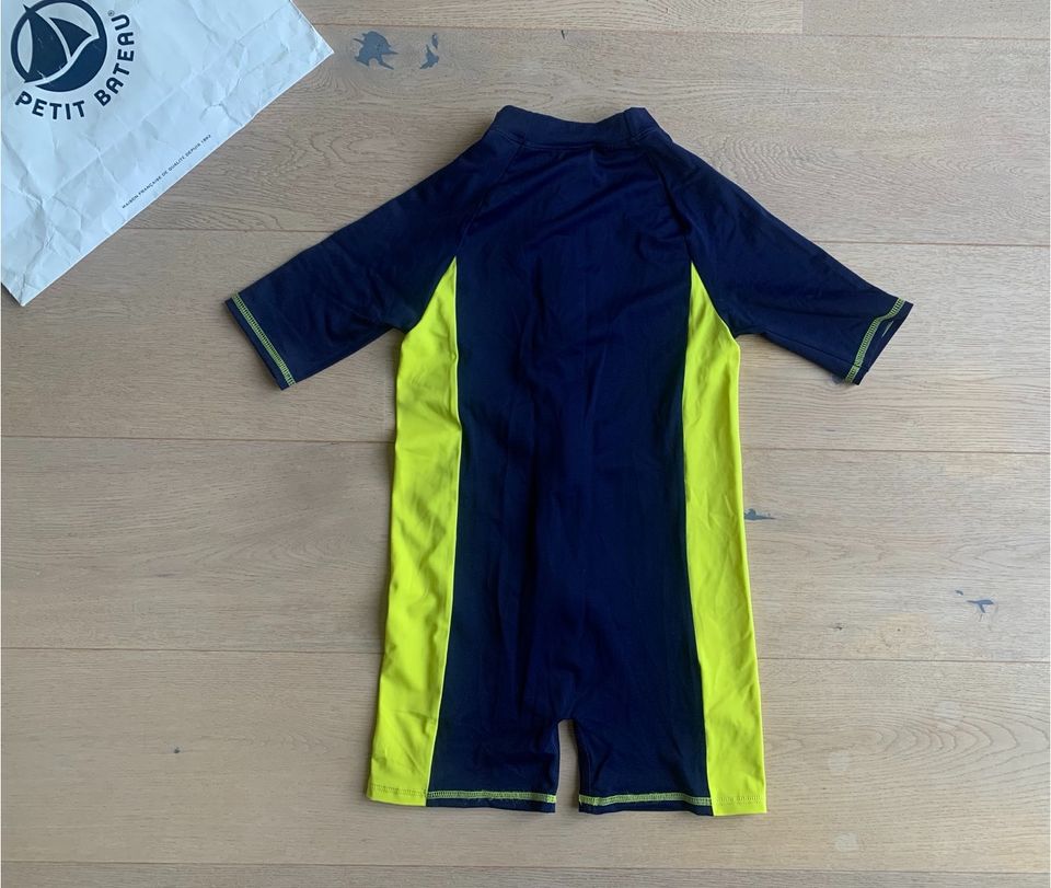 wie neu//PETIT BATEAU❤️wunderschöner UV- Schwimmanzug in Gr. 128 in Berlin