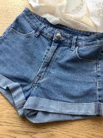 Short v. H&M Gr. 32 Jeans Jeansshort kurze Hose Baden-Württemberg - Schopfloch Vorschau