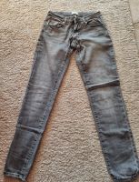 Jeans lang grau Gr. 26/30 slim von Only top erhalten Sachsen - Riesa Vorschau