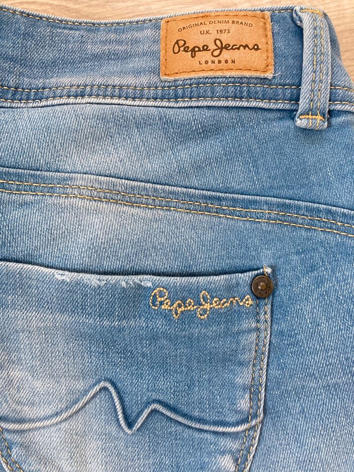 Pepe Jeans London Modell New Brooke slim fit Größe 27 in Rehau