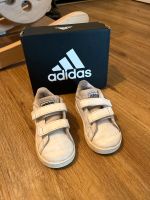 Adidas -Turnschuhe Größe 22 Berlin - Rummelsburg Vorschau