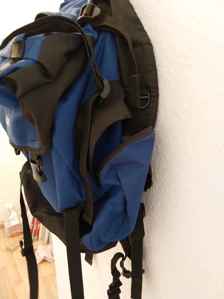 Rucksack blau schwarz Wehncke ca. 55 x 45 cm in München