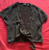 Crop dunkelbraune Strickjacke knitted M lace ribbon Brandenburg - Falkensee Vorschau