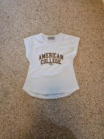 American Collage Tshirt, 10 Jahre, Topzustand  Nordrhein-Westfalen - Baesweiler Vorschau