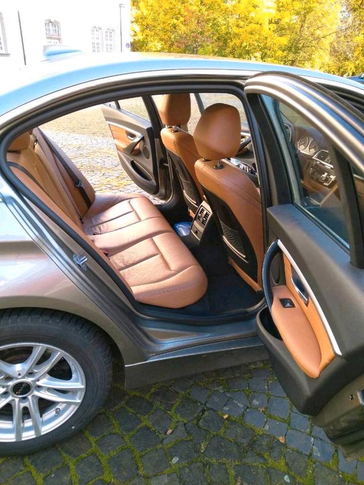 BMW 330e iPerformance Luxury Line HU NEU  84t KM 3er F30 in Rotenburg
