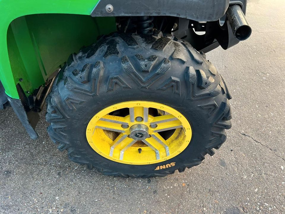 John Deere Gator XUV 825i in Legden