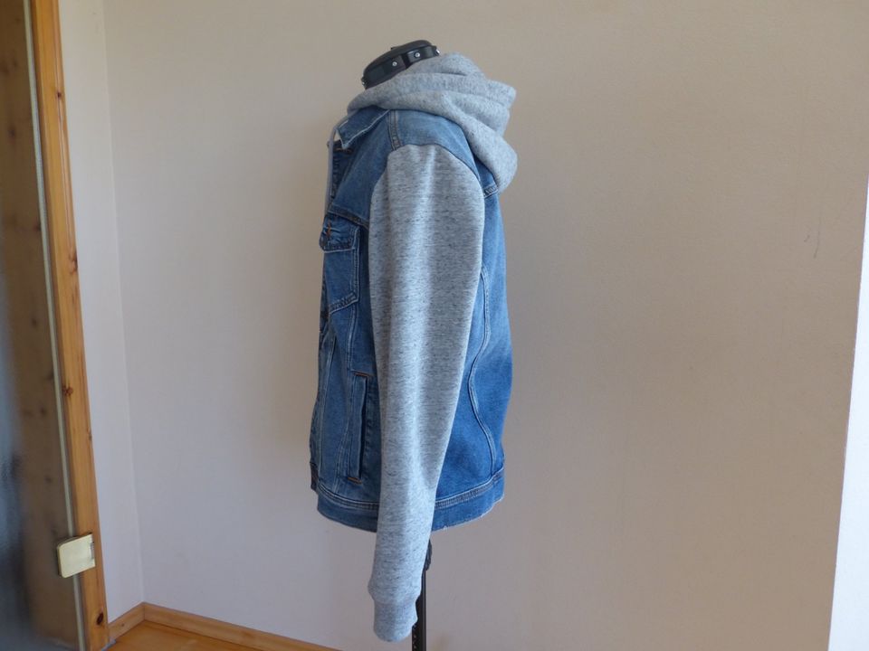 Hollister Jeansjacke m Kapuze, Gr. M ca. 164 cm in München