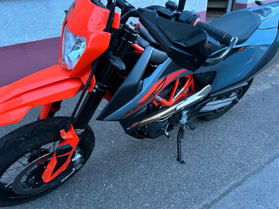 Ktm 690 SMC R in Schorndorf