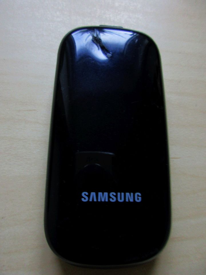 Samsung GT-E1270 Klapp Handy in Minden