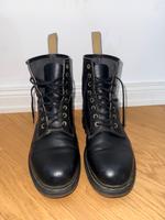 Dr. Martens 1460 Stiefel schwarz vegan Gr. 45 Rheinland-Pfalz - Neustadt an der Weinstraße Vorschau