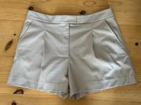 ZARA Shorts, schicke kurze Hose, Größe L, helles Beige Berlin - Wilmersdorf Vorschau