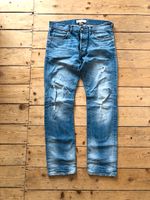 H&M LOGG Jeans / Gerade Geschnitten / Gr. 34 Hessen - Offenbach Vorschau