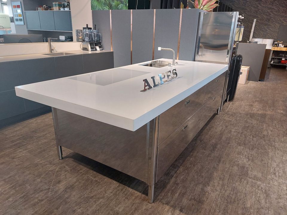 Alpes Inox Luxus Kücheninsel Edelstahl Arbeitsplatte Corian 280cm in Köln