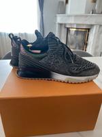 Louis Vuitton VNR trainer run away sneaker gr 7 original Bayern - Regensburg Vorschau