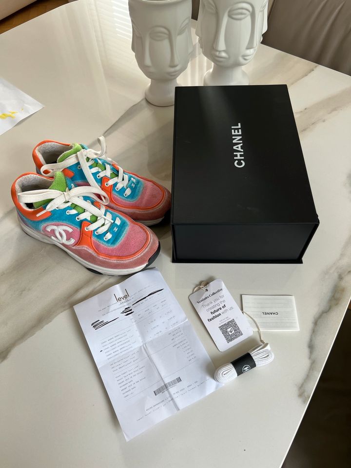 Chanel Sneaker Bunt gr. 38,5 (ausverkauft) in Kleve