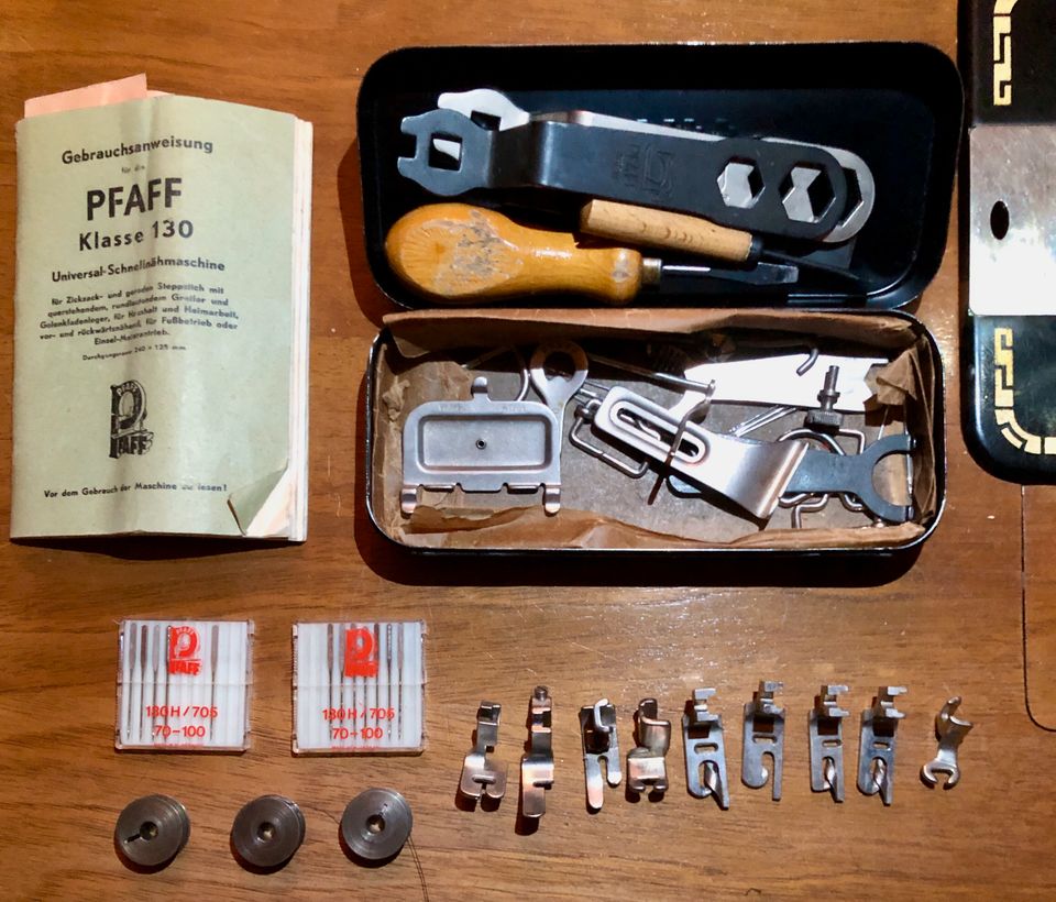 Nähmaschine Pfaff System 130, Vintage, Fussbetrieb/Unterschrank in Nürtingen
