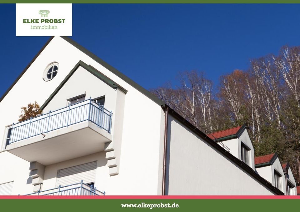 Reizvolle 3-Zimmer-Wohnung mit Blick über die Stadt Schwandorf in Schwandorf