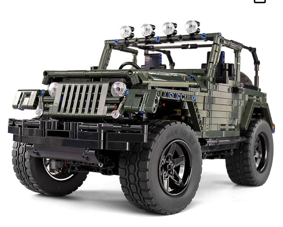 Bausatz Jeep Wrangler 1:8 Set mit Upgrade/ Fernsteuerung in Wanderup