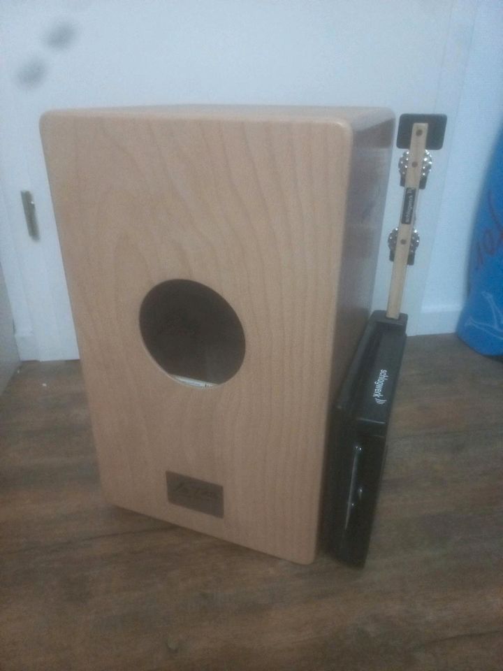 Schlagwerk Cajon le peru in Teningen