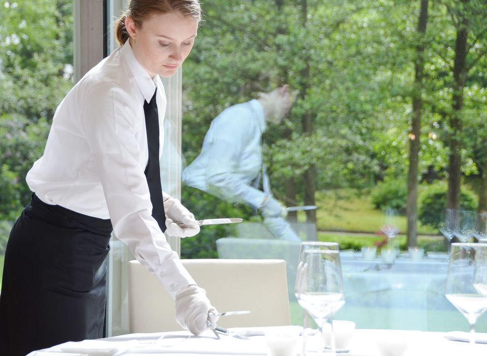 Service-Job im renommierten Hotel Kaarst: 14,50€/h (m/w/d)! in Kaarst