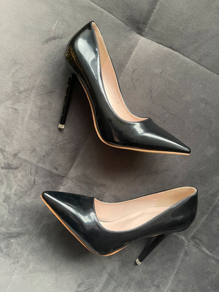 Damen Pumps schwarz, 38 neu in Lüdenscheid