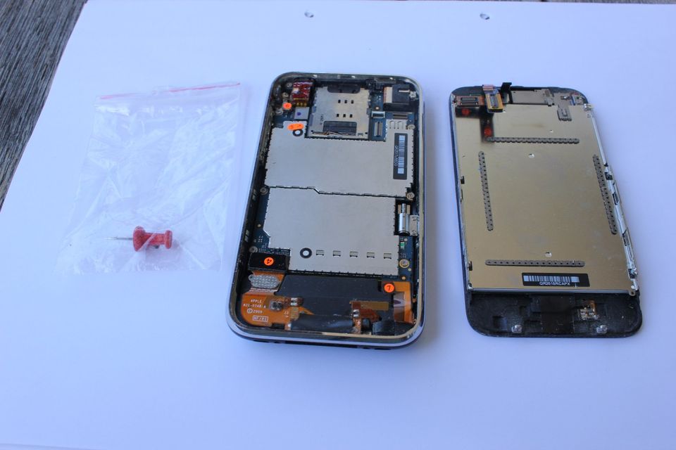 Apple iPhone 3GS ohne Akku geöffnet in Bayern - Rosenheim | Apple iPhone  gebraucht kaufen | eBay Kleinanzeigen ist jetzt Kleinanzeigen